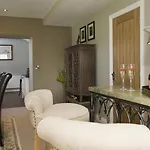 1 Bed In Oc-g0015 Дом отдыха *
